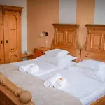 Diofa Panzio Frühstückspension Villány