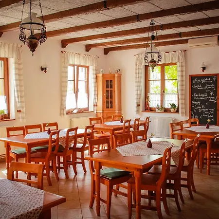 Diofa Panzio Bed & Breakfast 3*