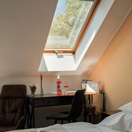 Diofa Panzio ベッド・アンド・ブレックファスト 4*