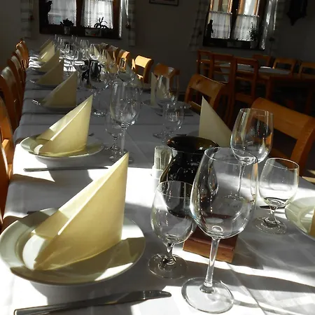 Diofa Panzio Bed & Breakfast